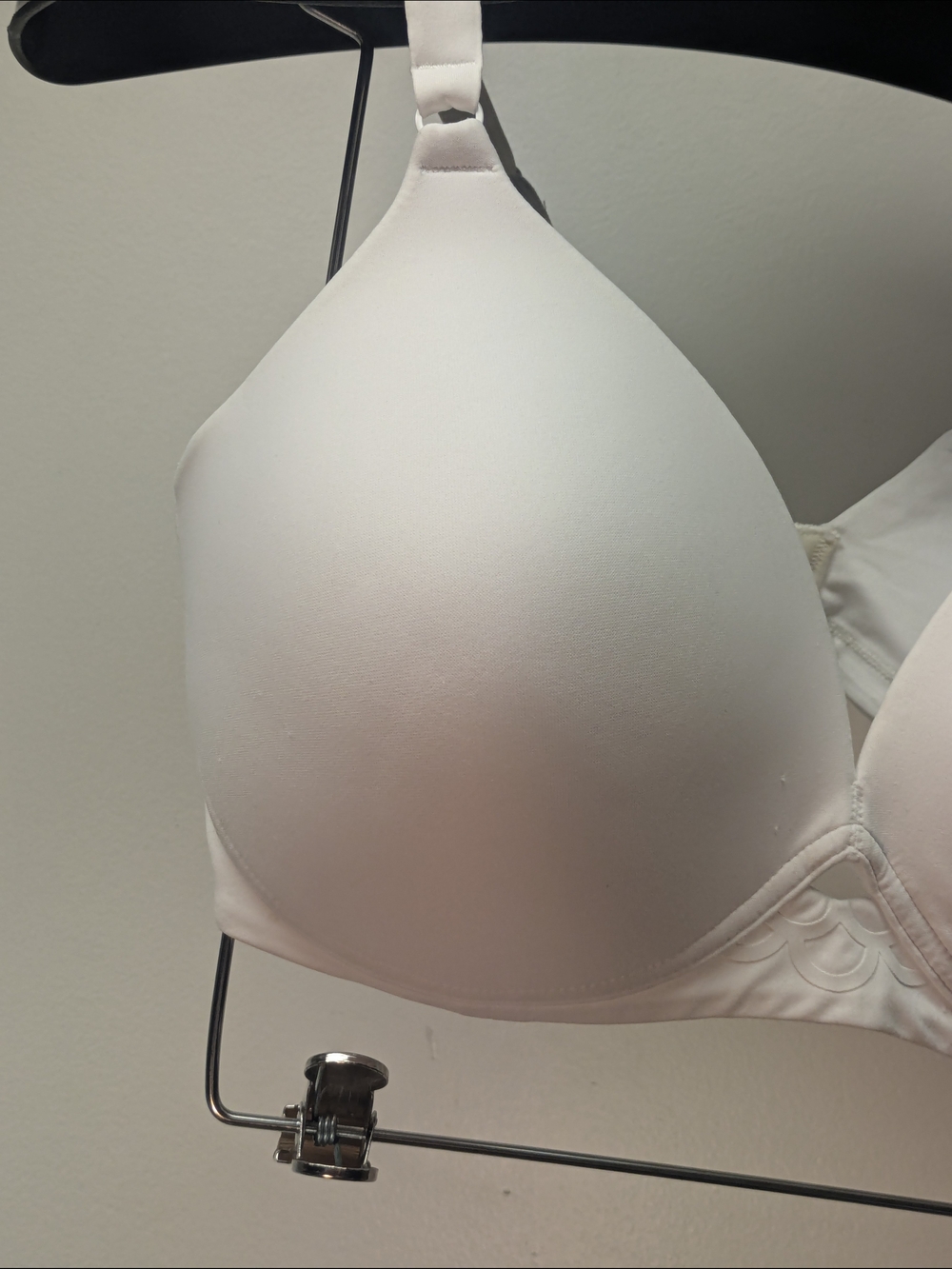 36D Olga White Smooth T-Shirt Bra Light Padding, Wire free New - Picture 6 of 6